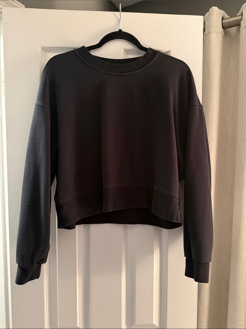 Lululemon perfectly oversized crop crew black - size 8